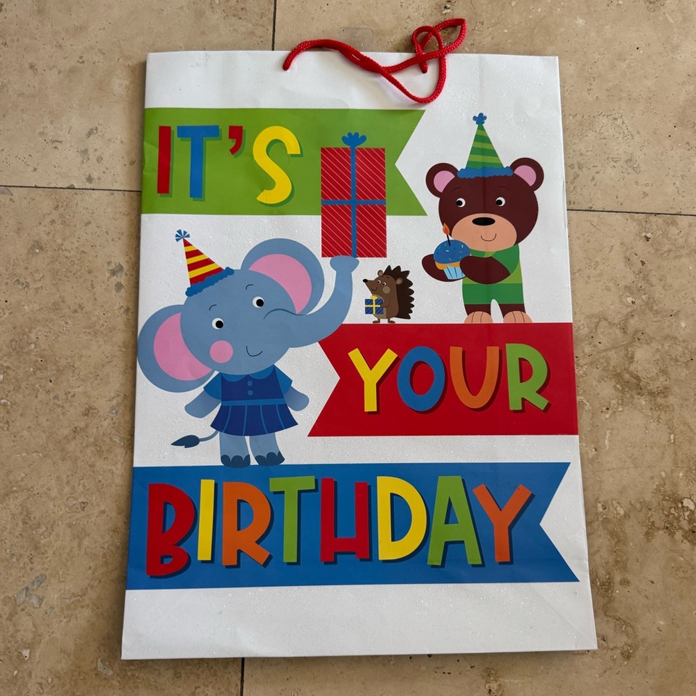 Animals birthday gift bag, colorful